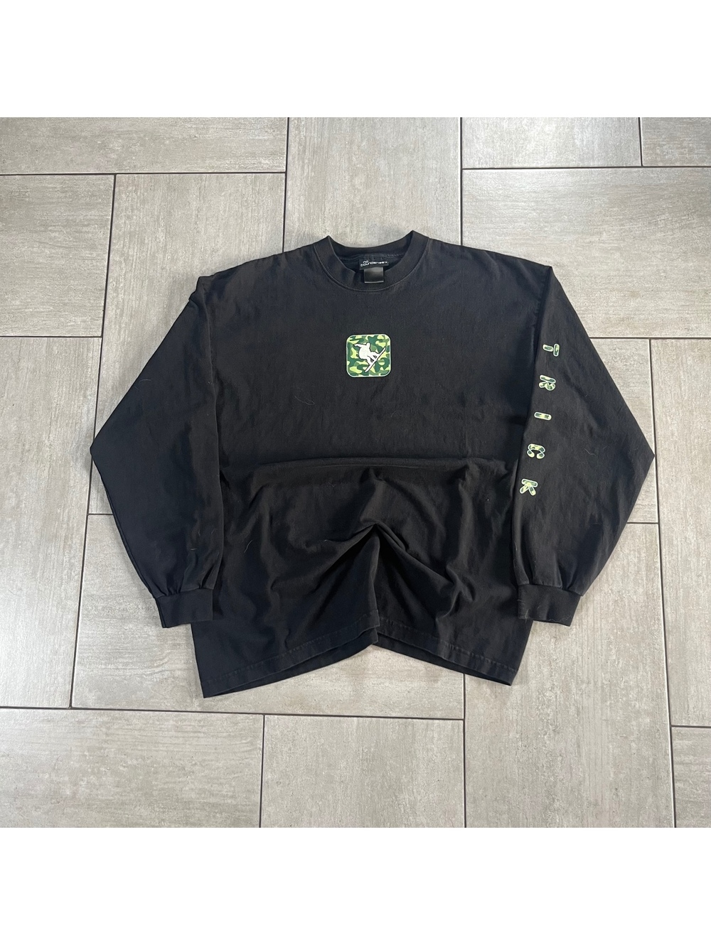 No Boundaries Black Long Sleeve Graphic Tee Shirt